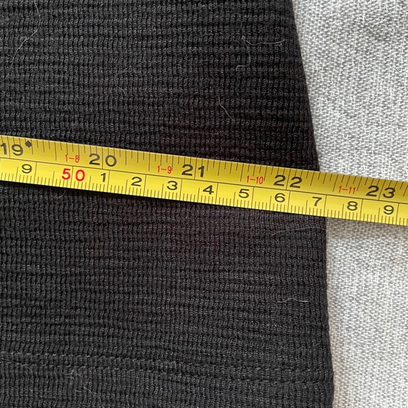 2 / $45 💥 Simple but special  black dress ✨✨ POCKETS - NWT - Picture 8 of 10